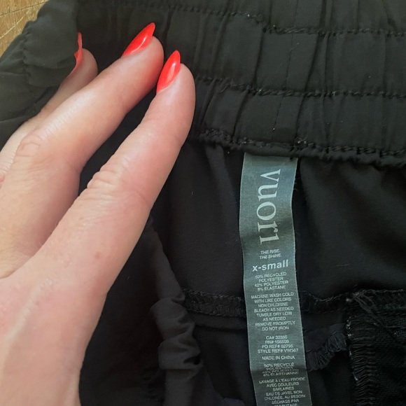 Black Vuori Dash Shorts - Picture 4 of 4